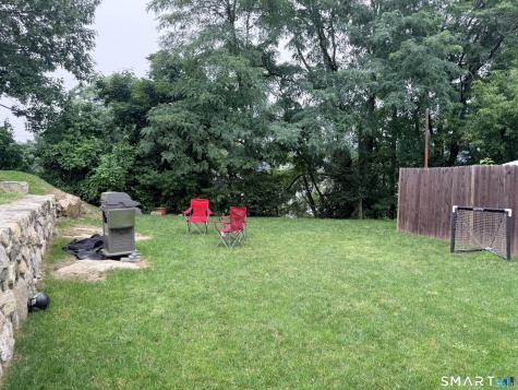 17 Laura Street Norwalk CT 06854