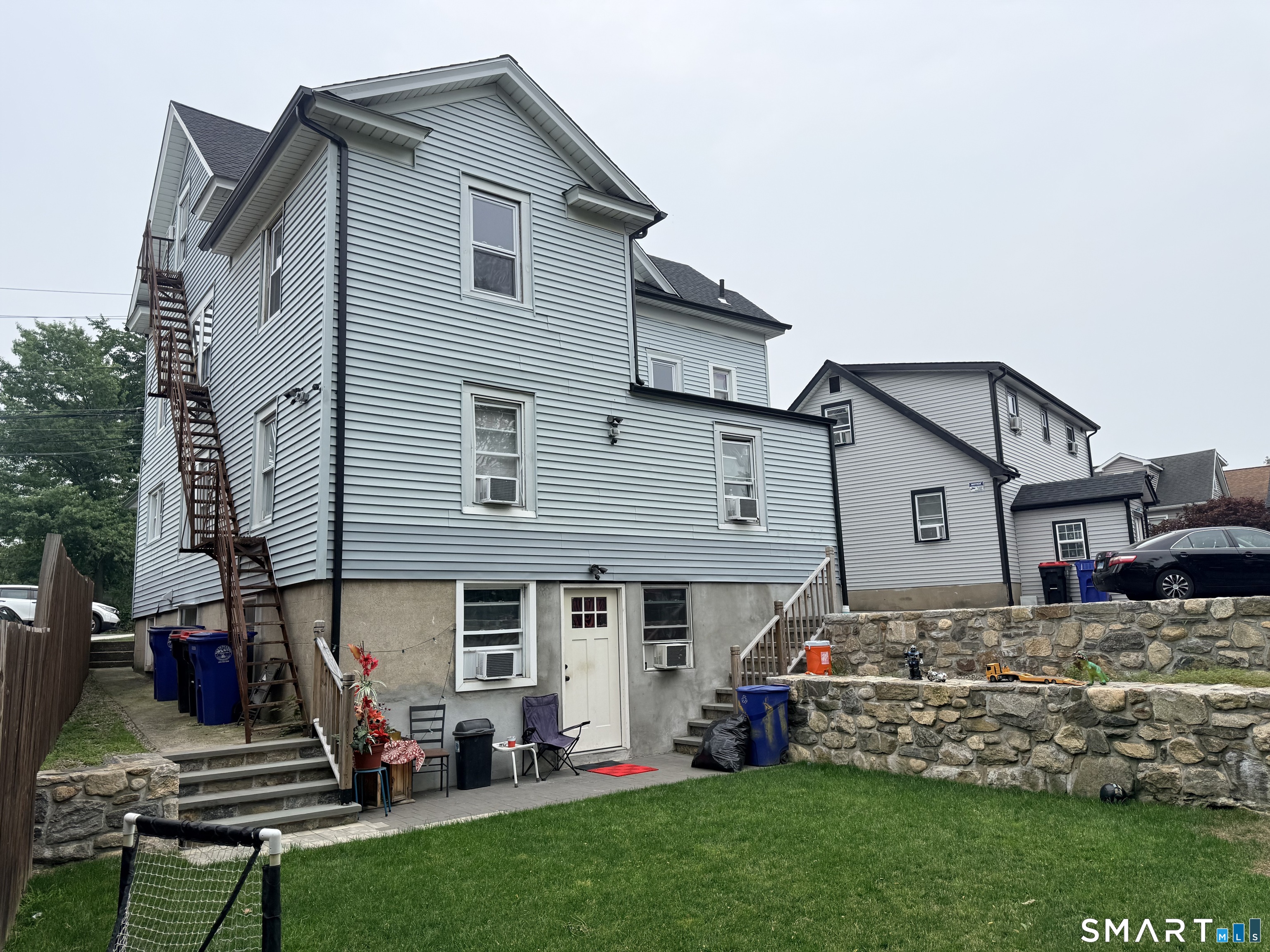 17 Laura Street Norwalk CT 06854