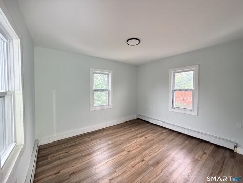 17 Laura Street Norwalk CT 06854