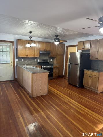 22 Wadsworth Street Waterbury CT 06706