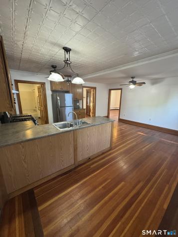 22 Wadsworth Street Waterbury CT 06706