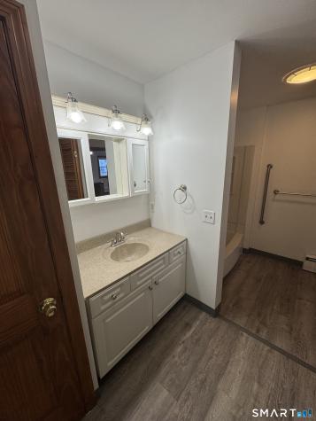 22 Wadsworth Street Waterbury CT 06706