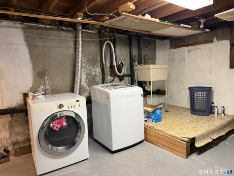35 Early Avenue Stratford CT 06615
