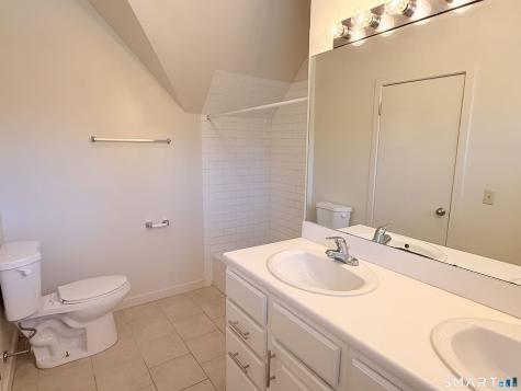 106 Montoya Drive Branford CT 06405