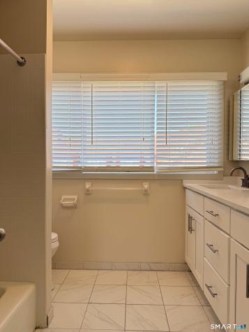 106 Montoya Drive Branford CT 06405