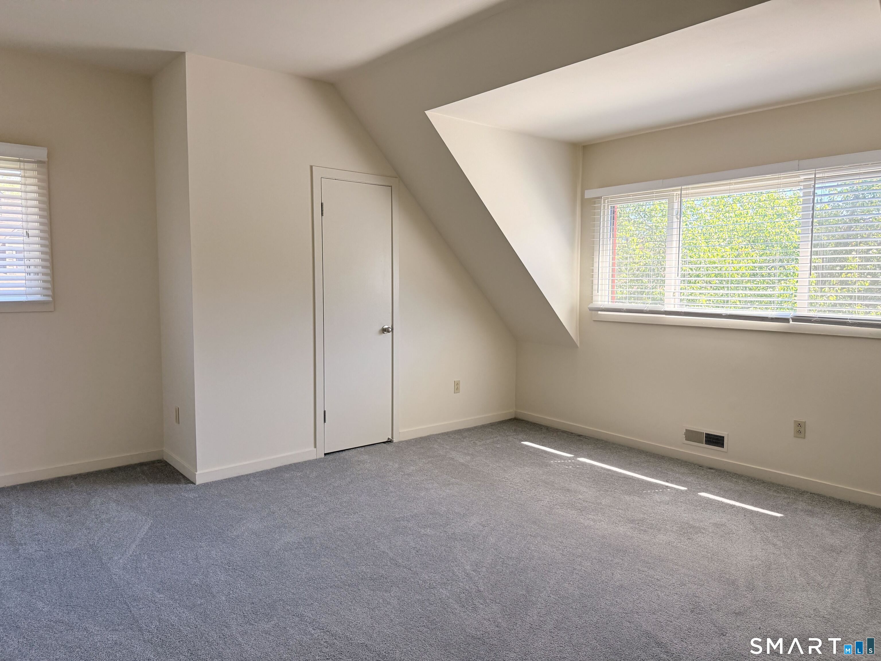 106 Montoya Drive Branford CT 06405