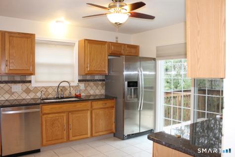 69 Dannys Way Wallingford CT 06492