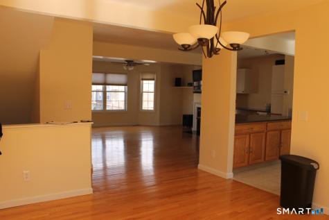 69 Dannys Way Wallingford CT 06492