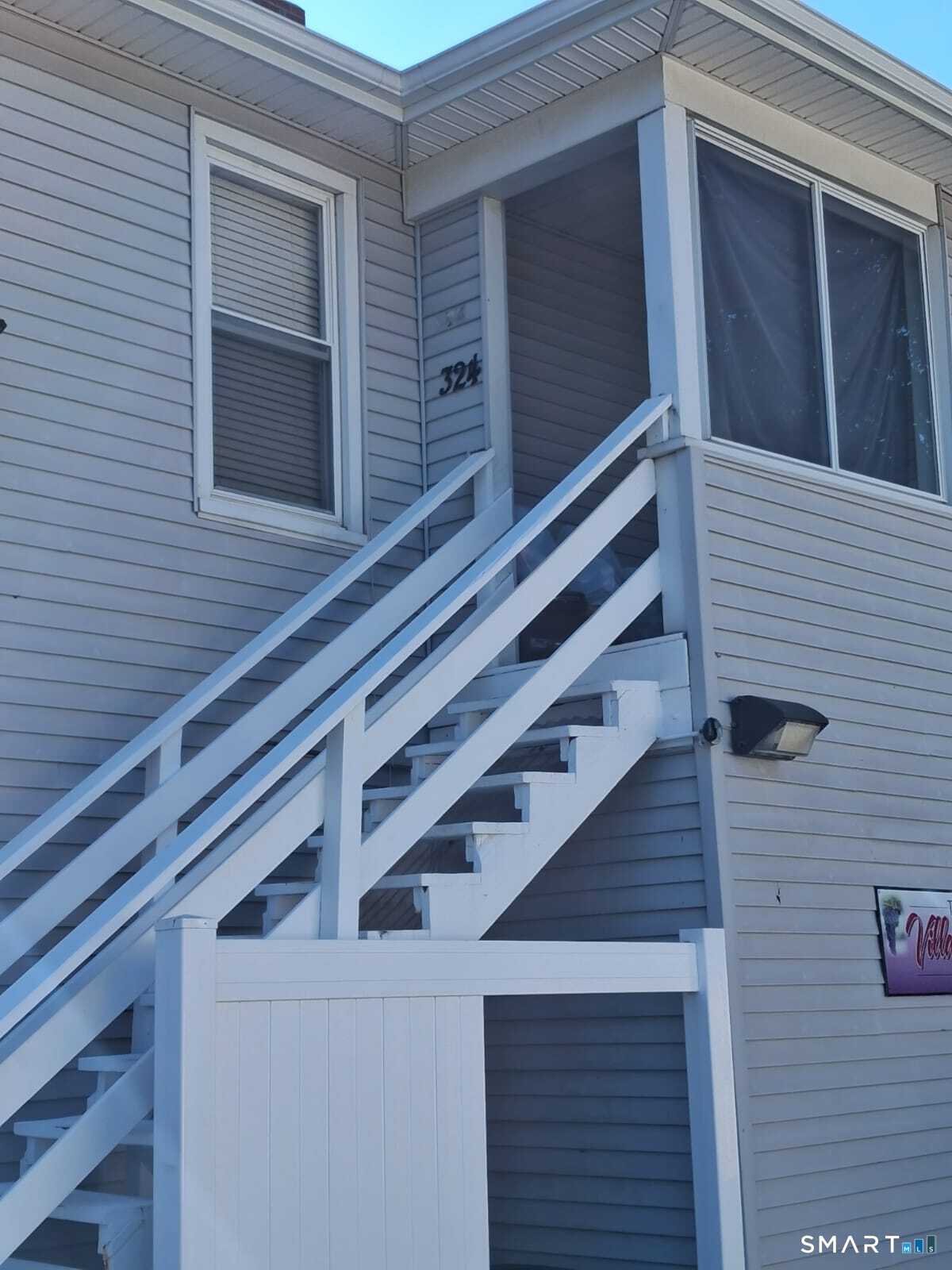 Milford CT, 324 Naugatuck Avenue