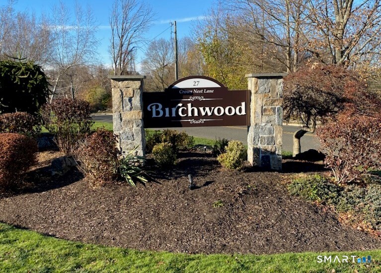 27 Crows Nest Lane Danbury CT 06810