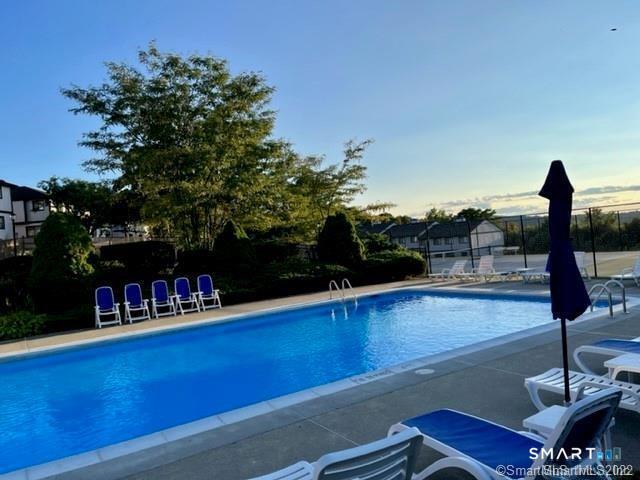 27 Crows Nest Lane Danbury CT 06810