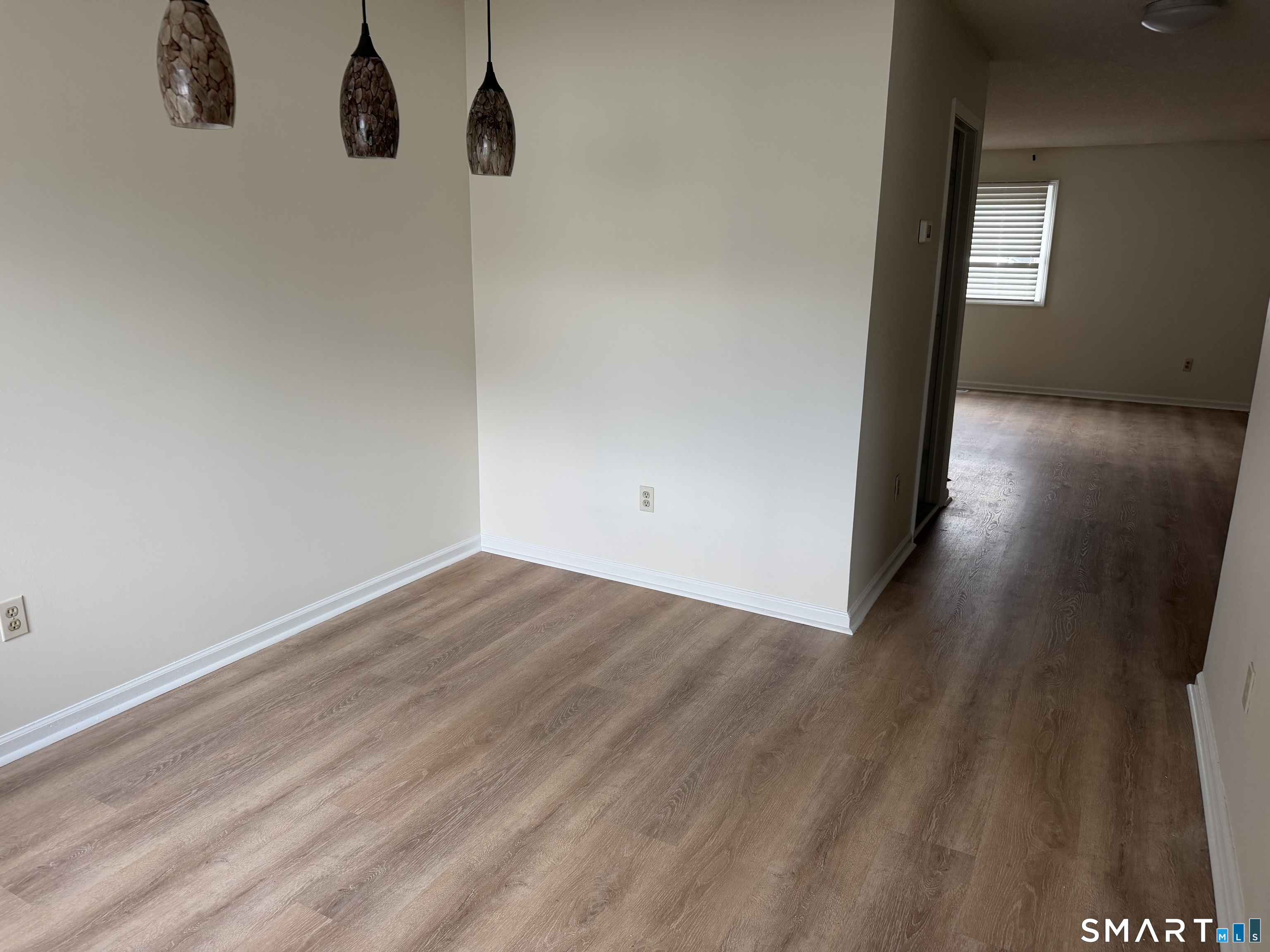 27 Crows Nest Lane Danbury CT 06810