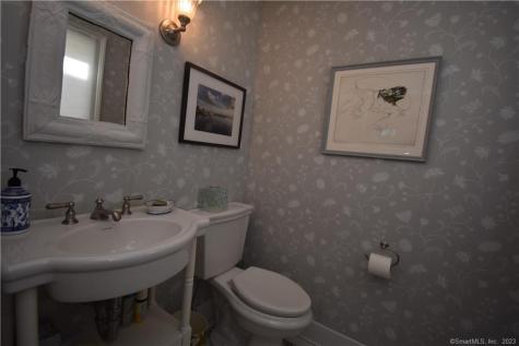 15 Trumbull Street Stonington CT 06378