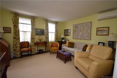 15 Trumbull Street Stonington CT 06378