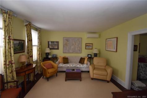 15 Trumbull Street Stonington CT 06378