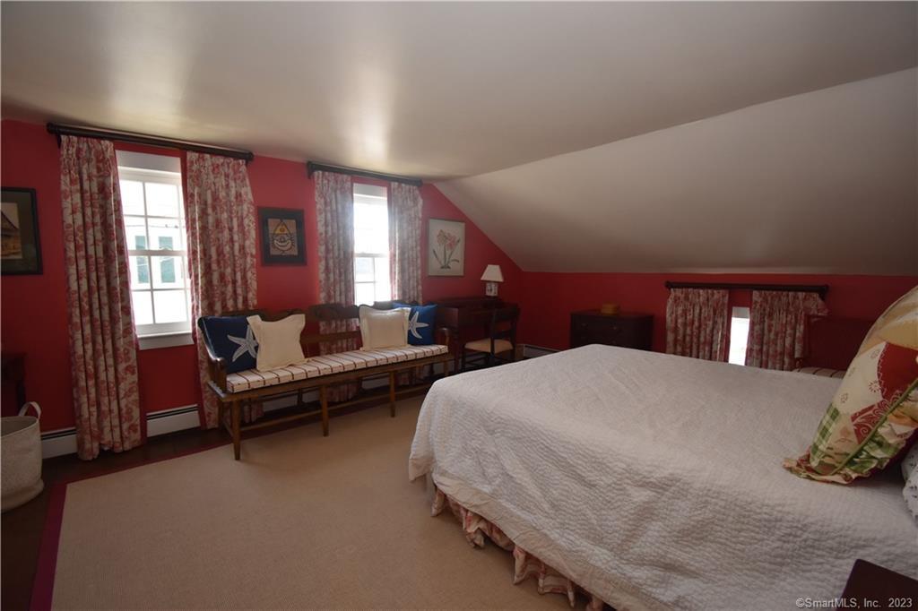 15 Trumbull Street Stonington CT 06378