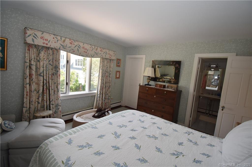 15 Trumbull Street Stonington CT 06378
