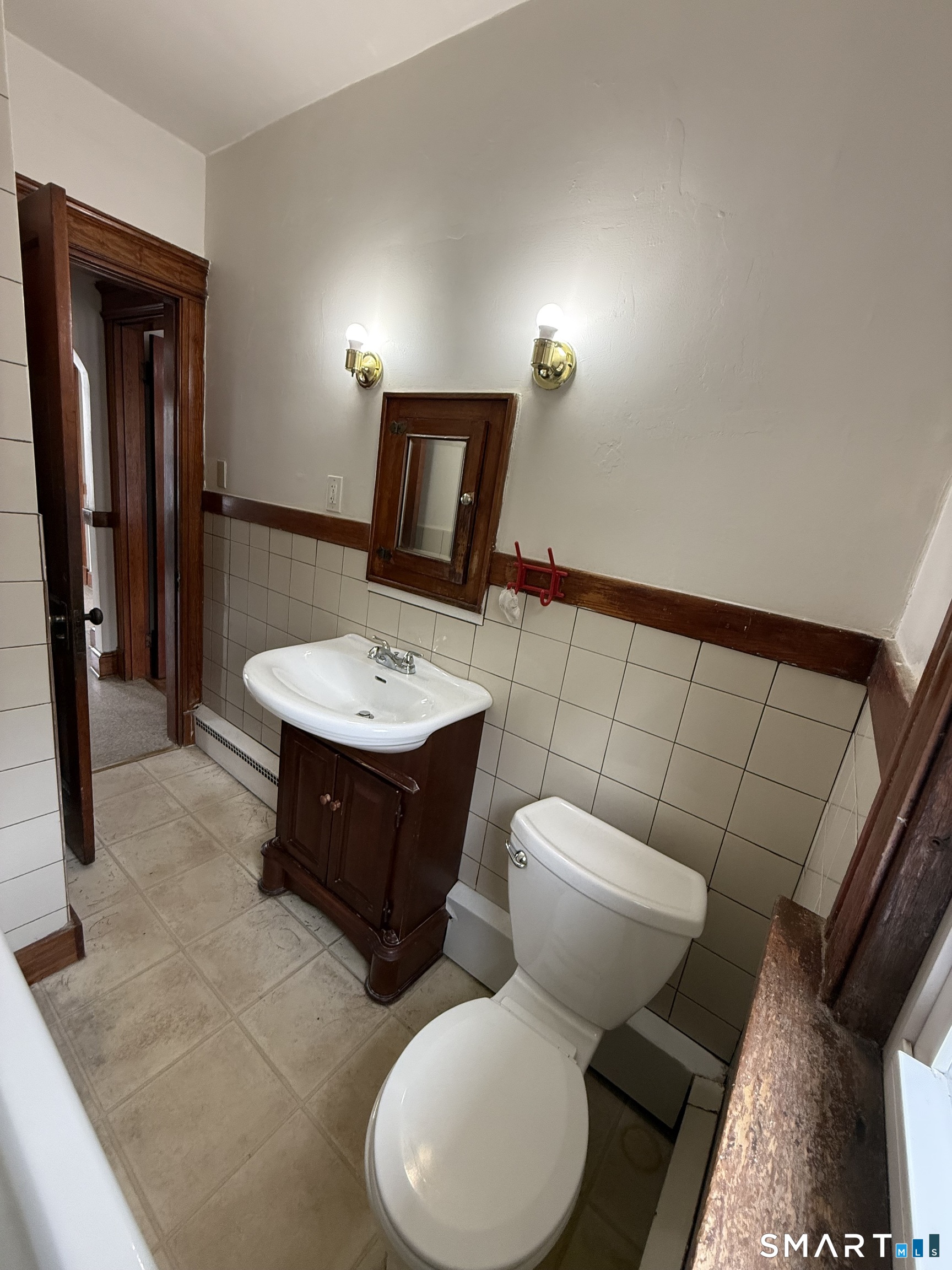 192 Tudor Street Waterbury CT 06704