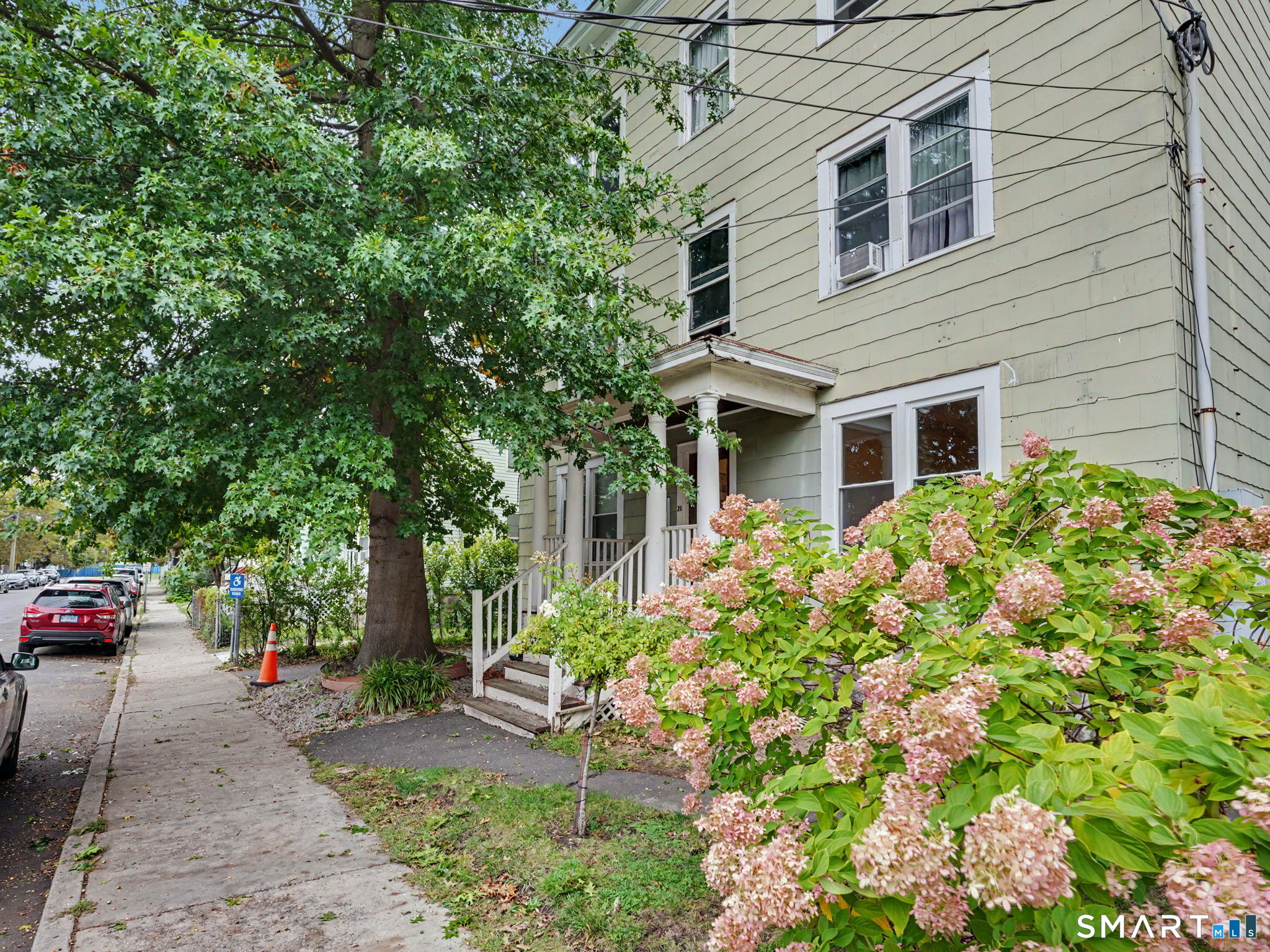 28 East Walnut Street Stamford CT 06902