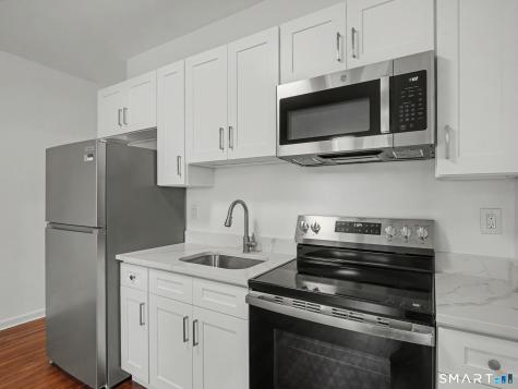 28 East Walnut Street Stamford CT 06902