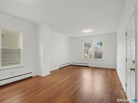 28 East Walnut Street Stamford CT 06902