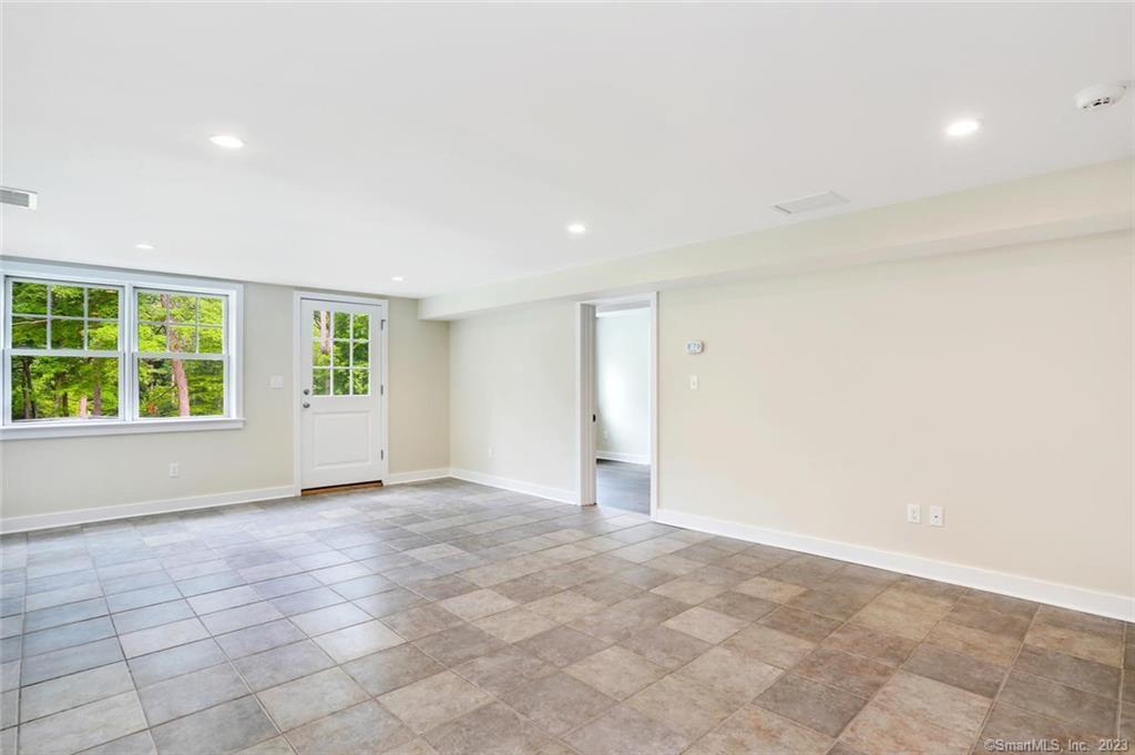 588 Weed Street New Canaan CT 06840
