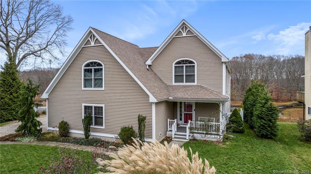 33 Marshfield Road East Lyme CT 06357