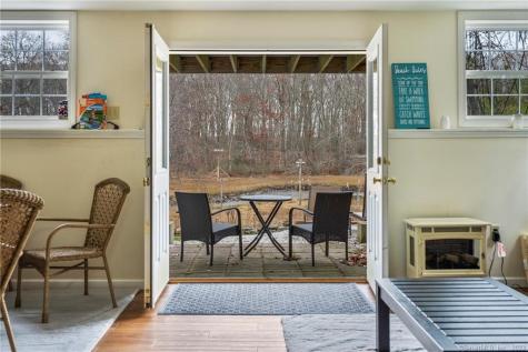 33 Marshfield Road East Lyme CT 06357