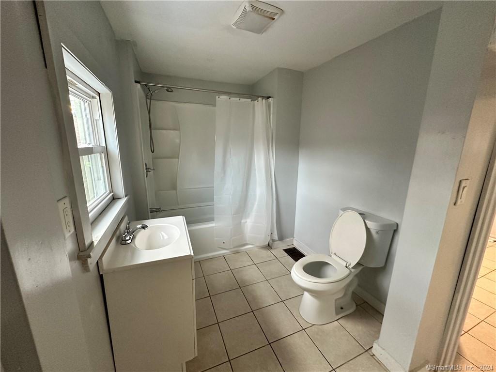 223 Spruce Street Manchester CT 06040