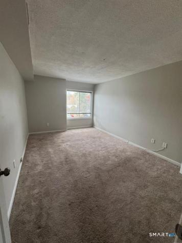 12 Cedar Court East Haven CT 06512