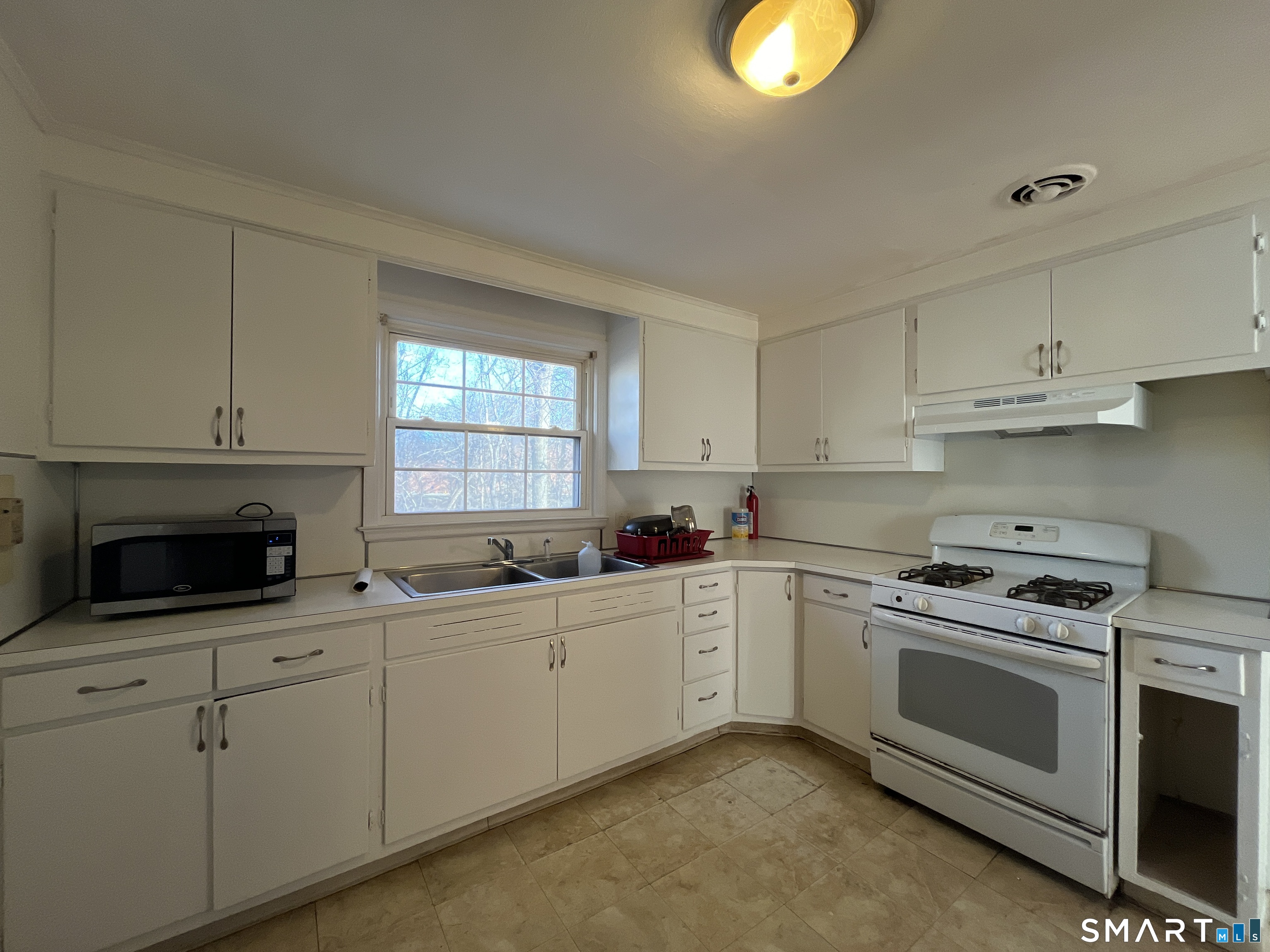 110 Roger White Drive New Haven CT 06511