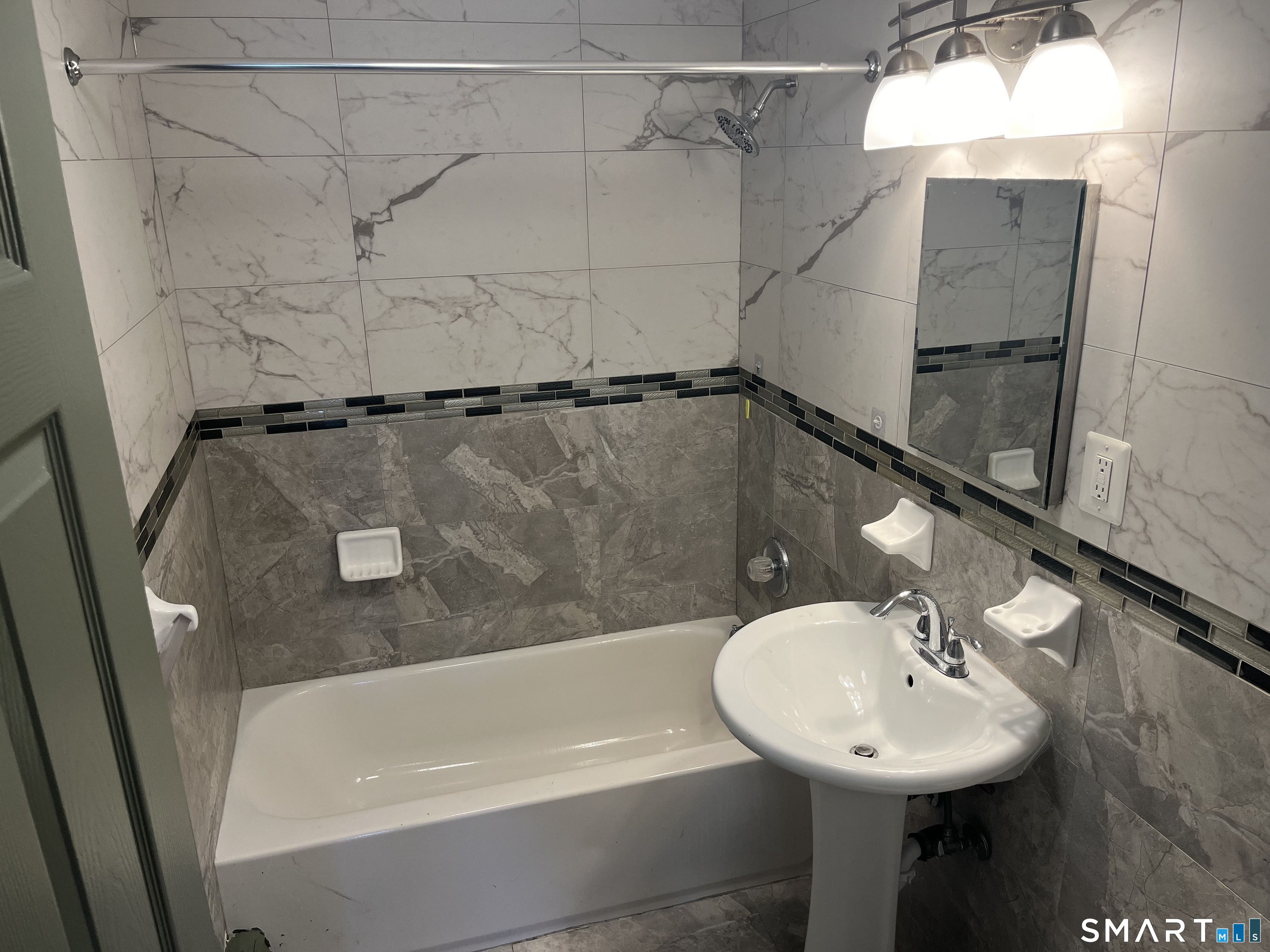 32 Cook Avenue Meriden CT 06451