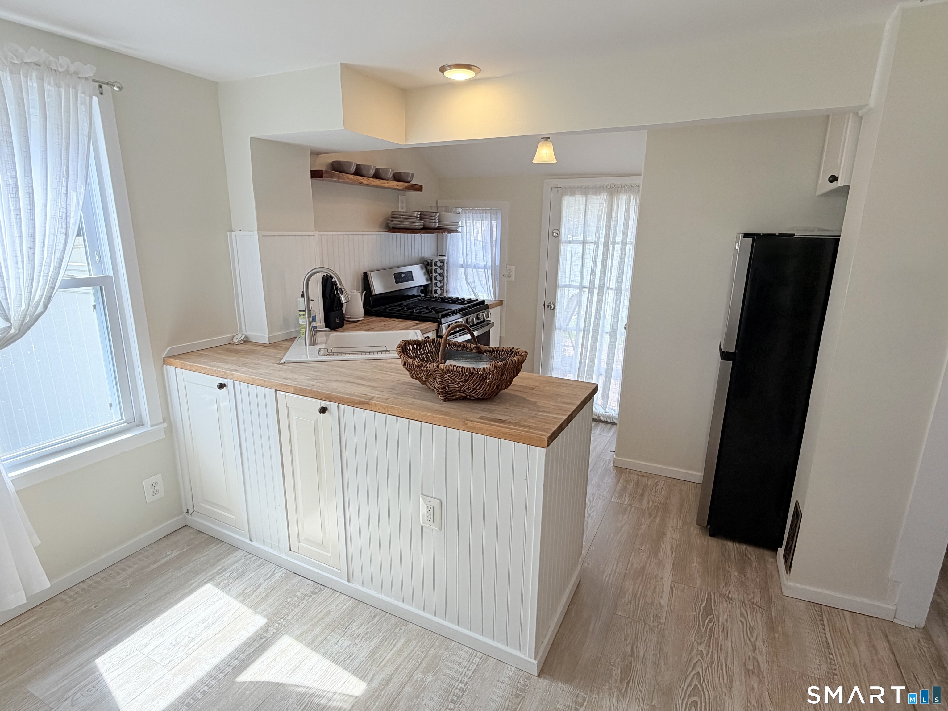 19 Willow Street Milford CT 06460