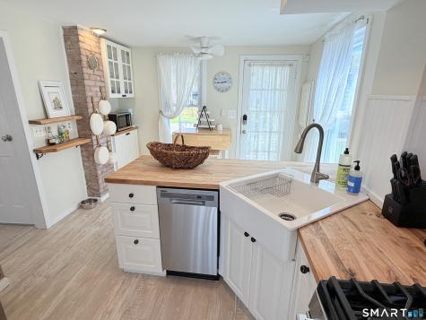 19 Willow Street Milford CT 06460
