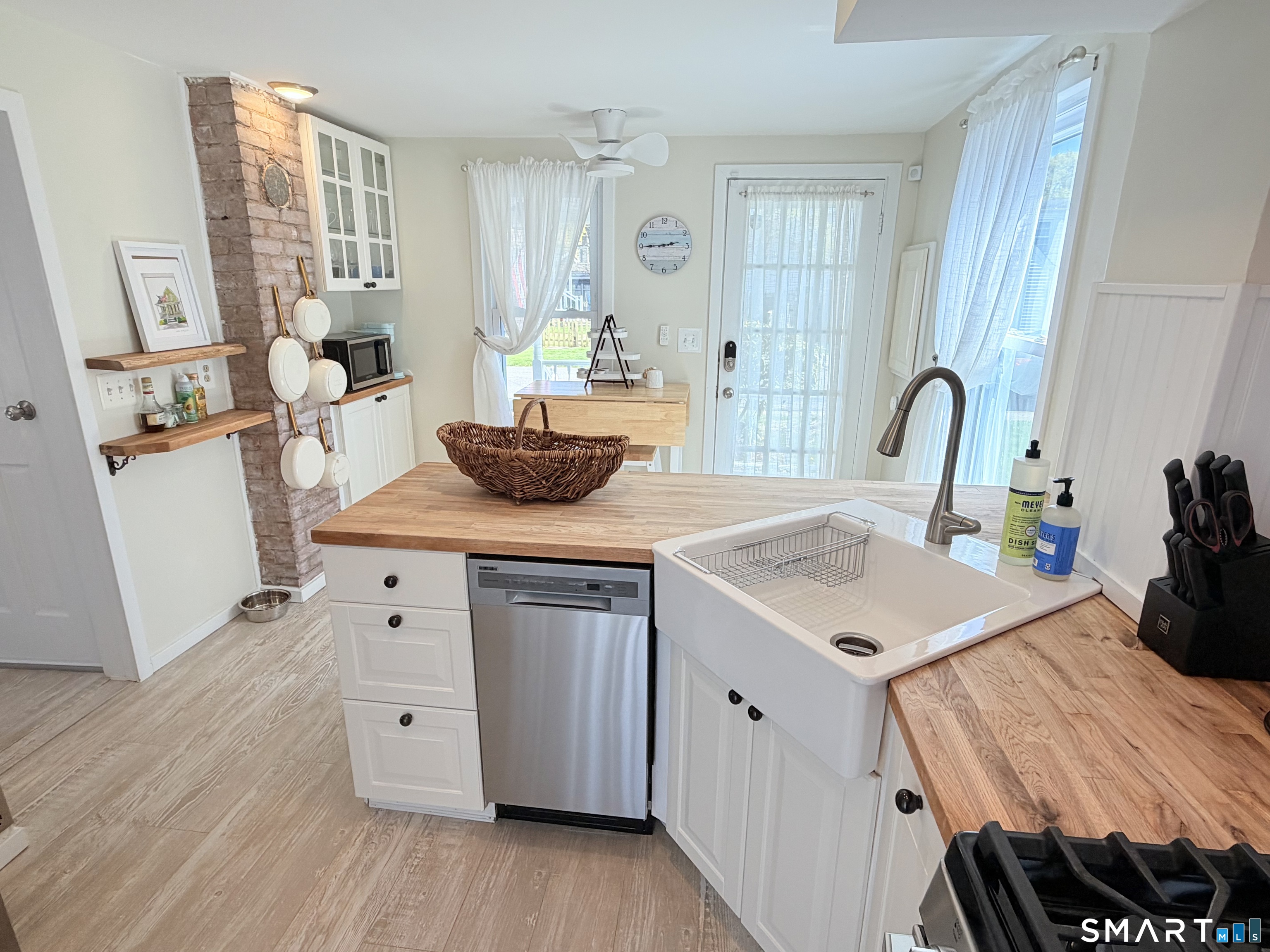 19 Willow Street Milford CT 06460