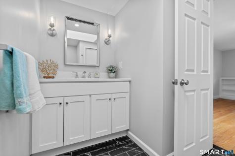 25 Sherwood Road West Hartford CT 06117