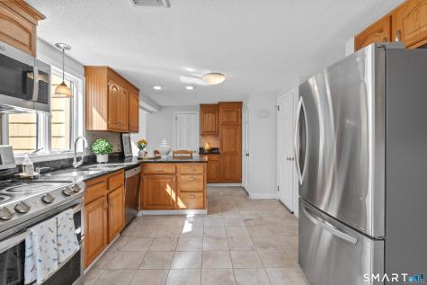 25 Sherwood Road West Hartford CT 06117