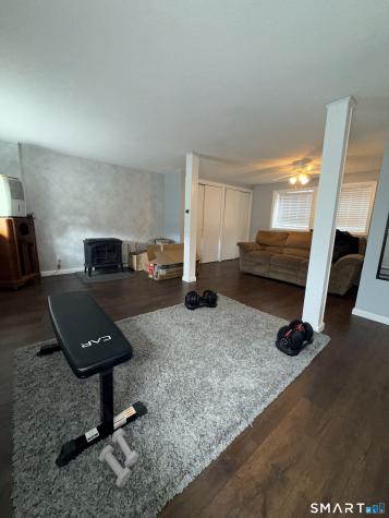 4 Harbor View Avenue Waterford CT 06385