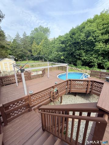 4 Harbor View Avenue Waterford CT 06385