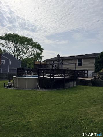 4 Harbor View Avenue Waterford CT 06385