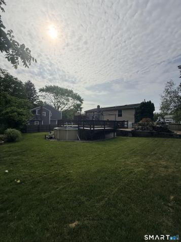 4 Harbor View Avenue Waterford CT 06385