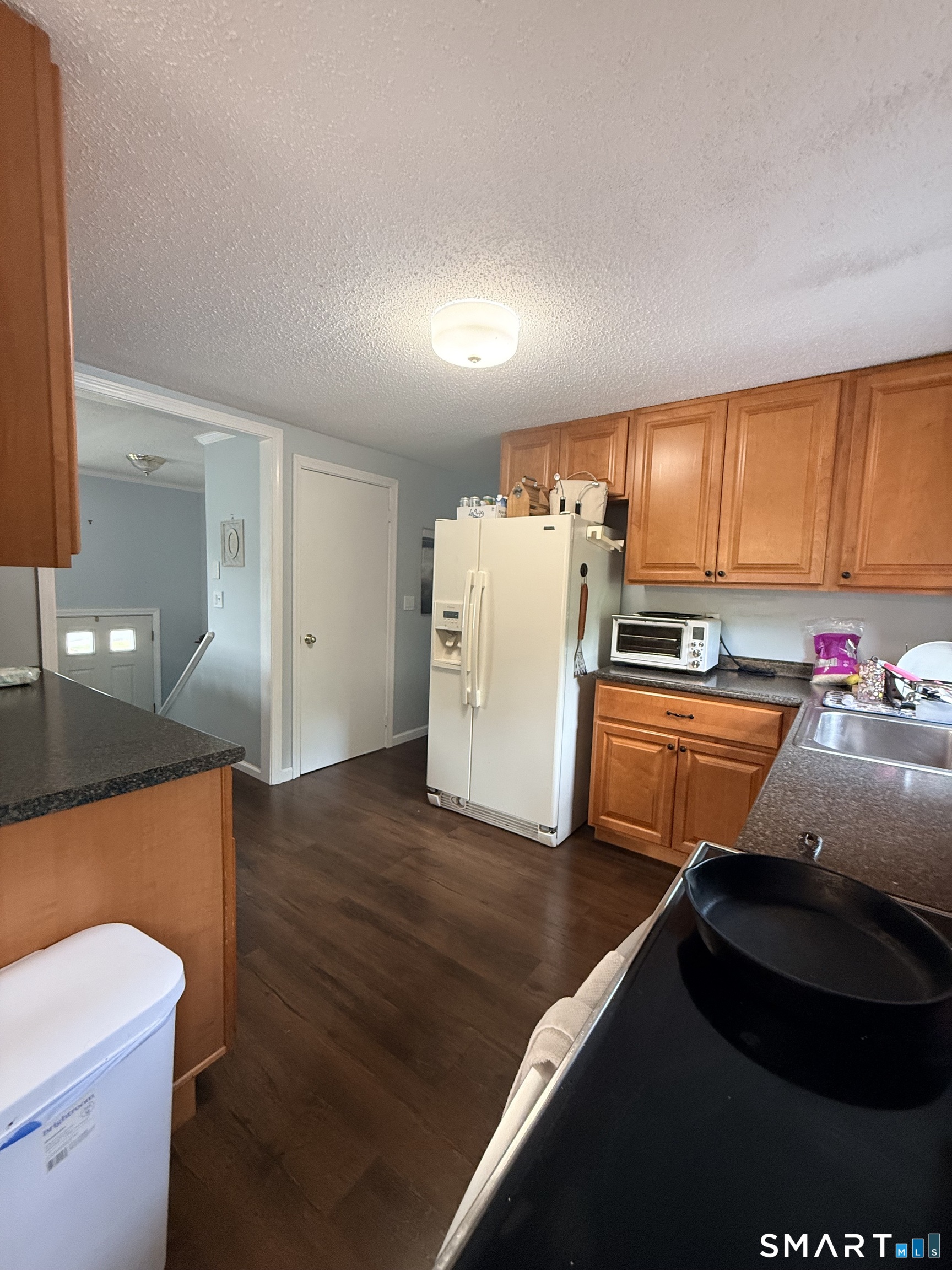 4 Harbor View Avenue Waterford CT 06385