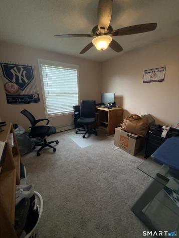 4 Harbor View Avenue Waterford CT 06385