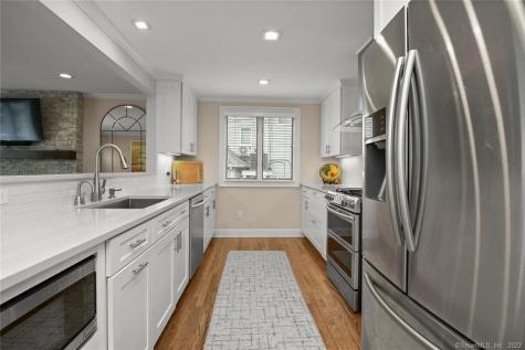 50 Craig Place Fairfield CT 06824
