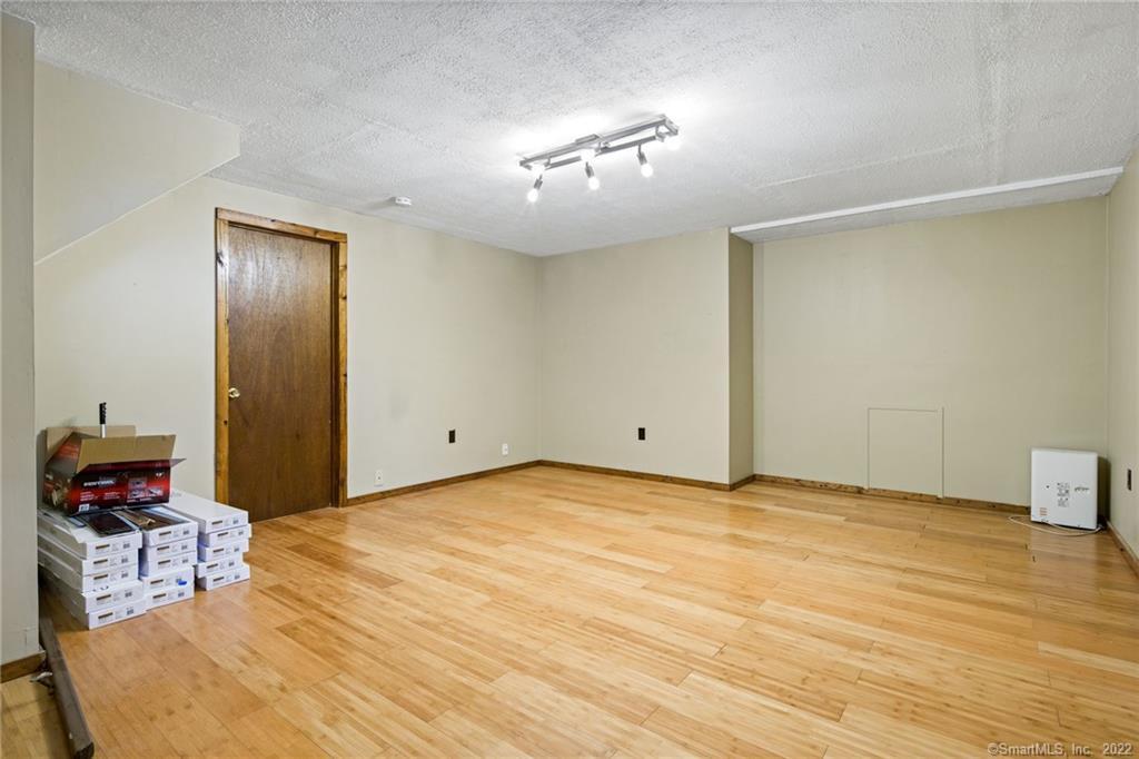 29 Eastbrook Heights Mansfield CT 06250