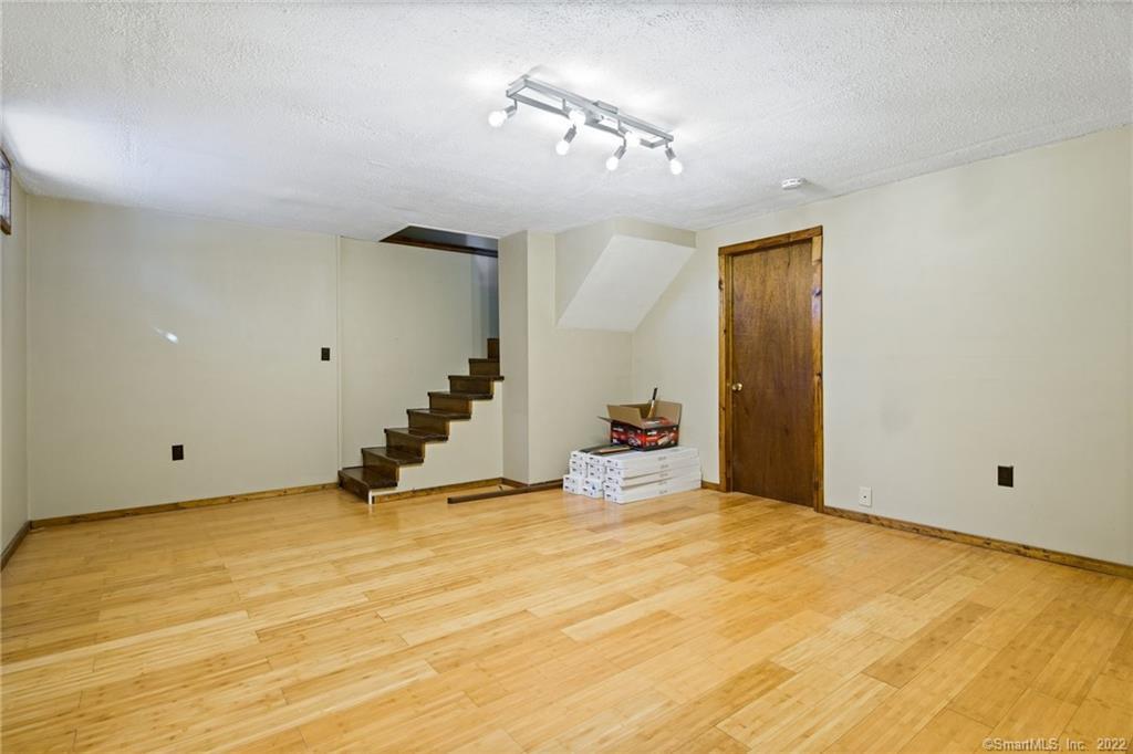 29 Eastbrook Heights Mansfield CT 06250