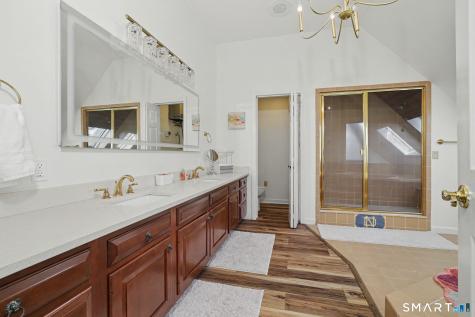 54 Shore Road Waterford CT 06385