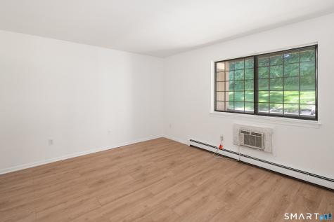 11 Eden Court Brookfield CT 06804