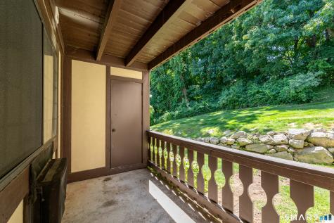 11 Eden Court Brookfield CT 06804