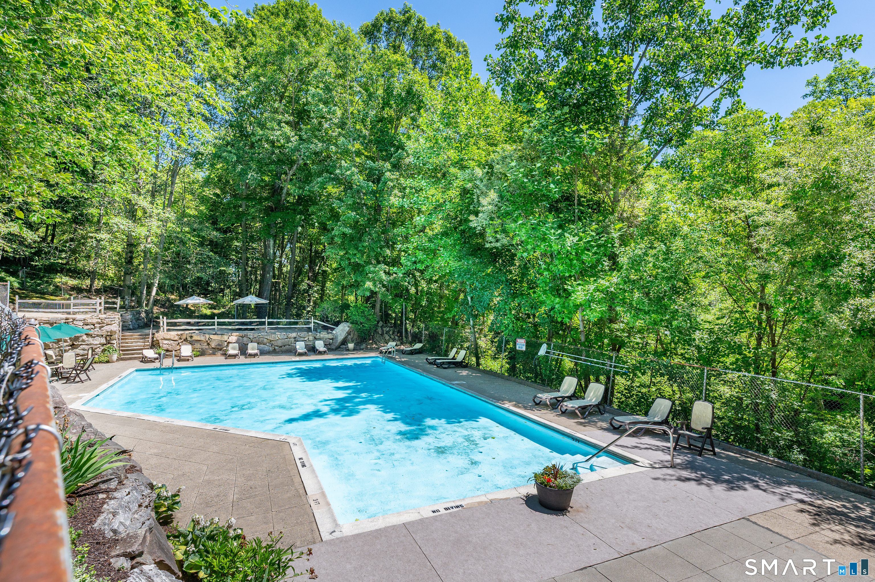 11 Eden Court Brookfield CT 06804